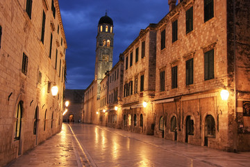 Fototapeta na wymiar Old town at night, Dubrovnik, Croatia
