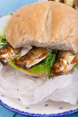 frisches selbstgemachtes Fischbrötchen