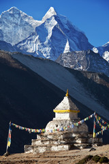 Stupa im Himalaya