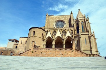 Naklejka premium Collégiale Sainte Marie, Manresa, vue d'ensemble