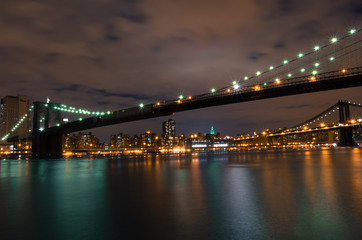Fototapeta na wymiar Brookly Bridge at night