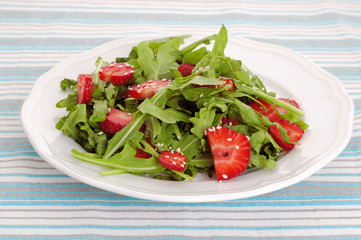 salad with strawberry