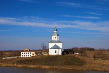 Fototapeta na wymiar Kościół w Suzdal