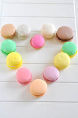 Obraz premium Herz aus Macarons