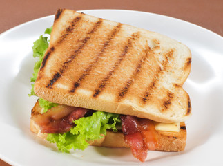 Sandwich with bacon and cheese