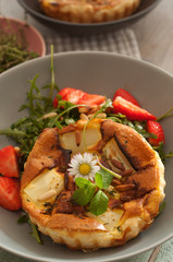 Sommerliche Tarte mit Spargel