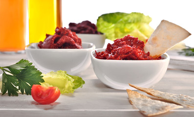 tomato paste and sauce