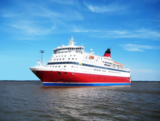 ship (ferry)