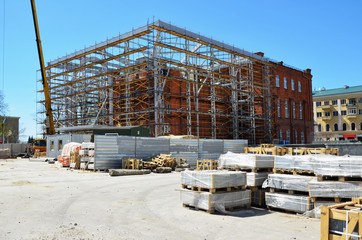 Reconstruction of a brick building against