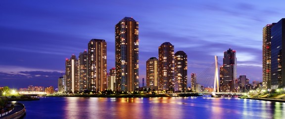 Fototapeta premium Tokyo High Rises at Tsukishima