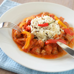 Sojafleisch-Paprika-Gulasch