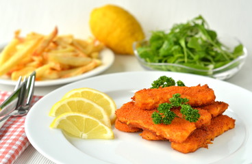Fischstäbchen mit Pommes