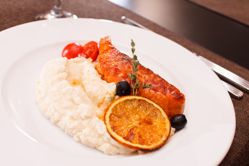 salmon steak with potatoes