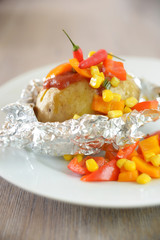 Grillkartoffel mit Mexikanischer Tomatensoße