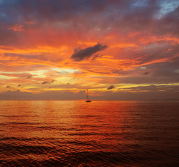 Obraz premium Beautiful sunset