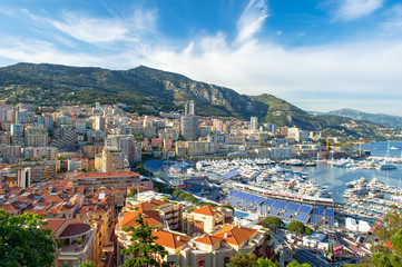 Fototapeta na wymiar Widok na port Monaco przygotowane do Formuły 1 Grand Prix de Monac