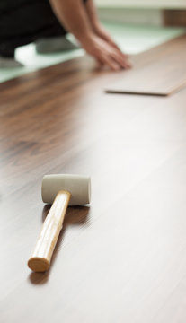 Parkettboden verlegen