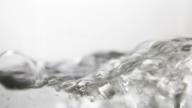 Wasser kocht und k&uuml;hlt ab, Zeitraffer