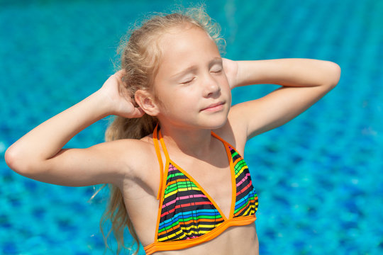 little girl  in the swimming  pool