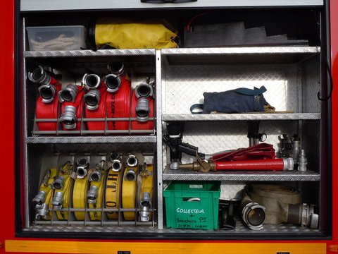 Equipement camion de pompiers