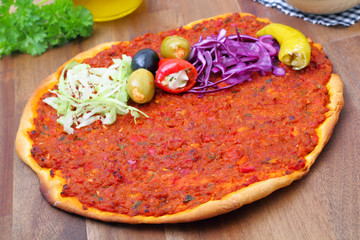 Lahmacun - türkische Pizza