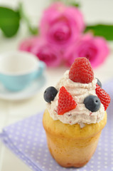Beeren Cupcakes