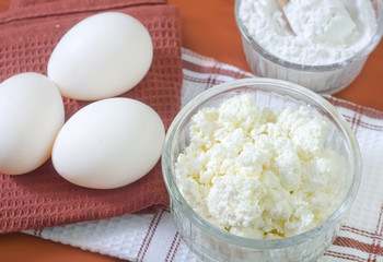 cottage and eggs