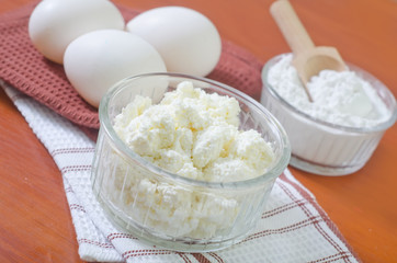 cottage and eggs