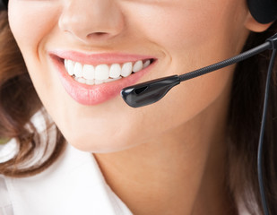 Support phone operator in headset