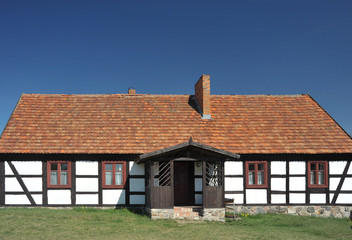 XIX wieczna chata wiejska - obrazy, fototapety, plakaty