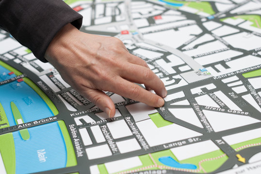 Tactile exploration of city map