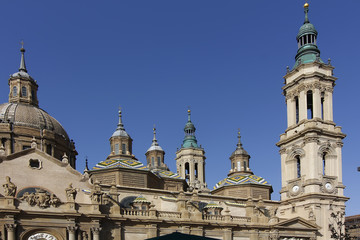 Fototapeta na wymiar Cathedral Basilica of Nuestra Señora del Pilar, built in the ye