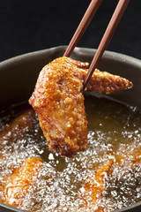 手羽先の唐揚げ © BRAD