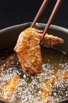 手羽先の唐揚げ