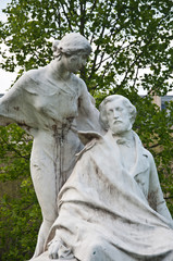 Obraz na płótnie Canvas Statue parc Monceau à Paris