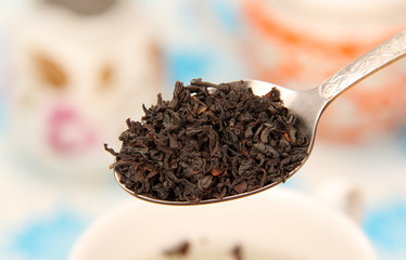 spoon with dry tea.