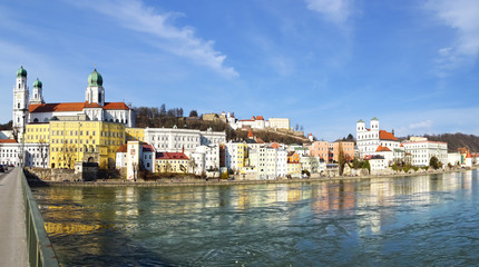 Fototapeta na wymiar Malownicze panoramy Passau. City of Three Rivers. Niemcy
