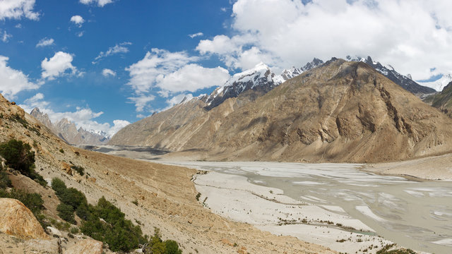 Braldu River Valley, Karakorum Mountains, Pakistan