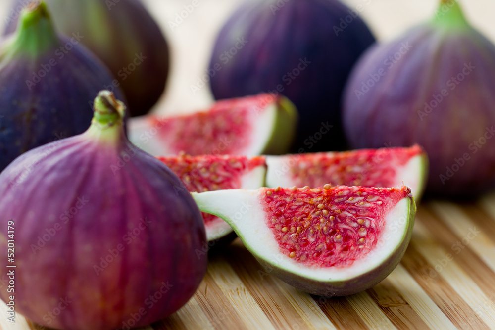 Wall mural Ripe Fig Fruits