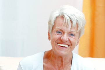 Fototapeta na wymiar elderly lady laughing