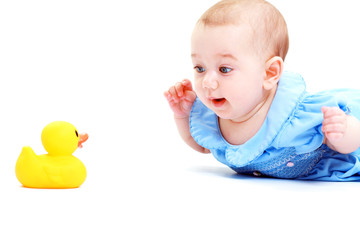 baby play with toy