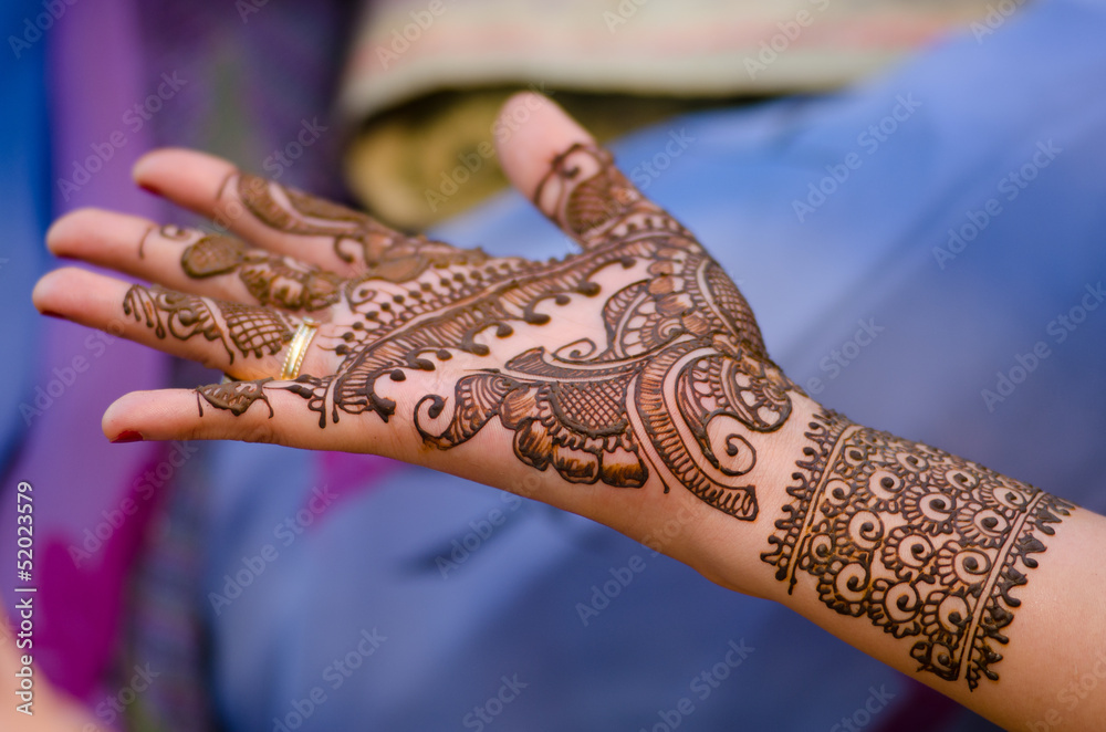 Wall mural henna design , saree , bride , traditional hindu wedding , rajasthan, royal india