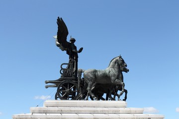 Obraz premium Quadriga on the Altare della Patria in Rome