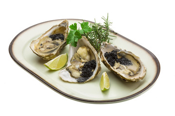 Oysters with black cavair