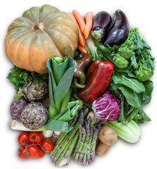 composizione di verdure sfondo bianco zenitale