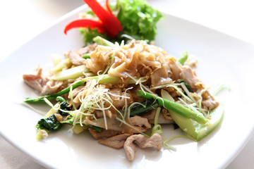 Phad See Ew (Thai Fried Noodles)