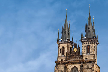 Fototapeta na wymiar Słynny Kościół Matki Boskiej przed Tyn w Pradze, Republika Czeska