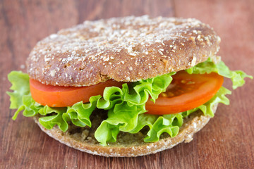 sandwich with lettuce and tomato