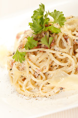 spaghetti carbonara