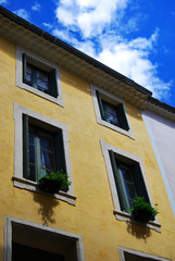 Fototapeta na wymiar Budynek de Provence Francja